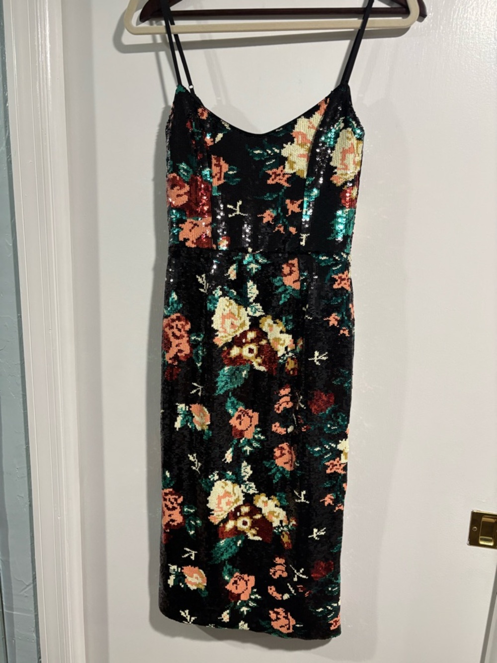 HELSI NWT Black Sequin Floral Slip Dress